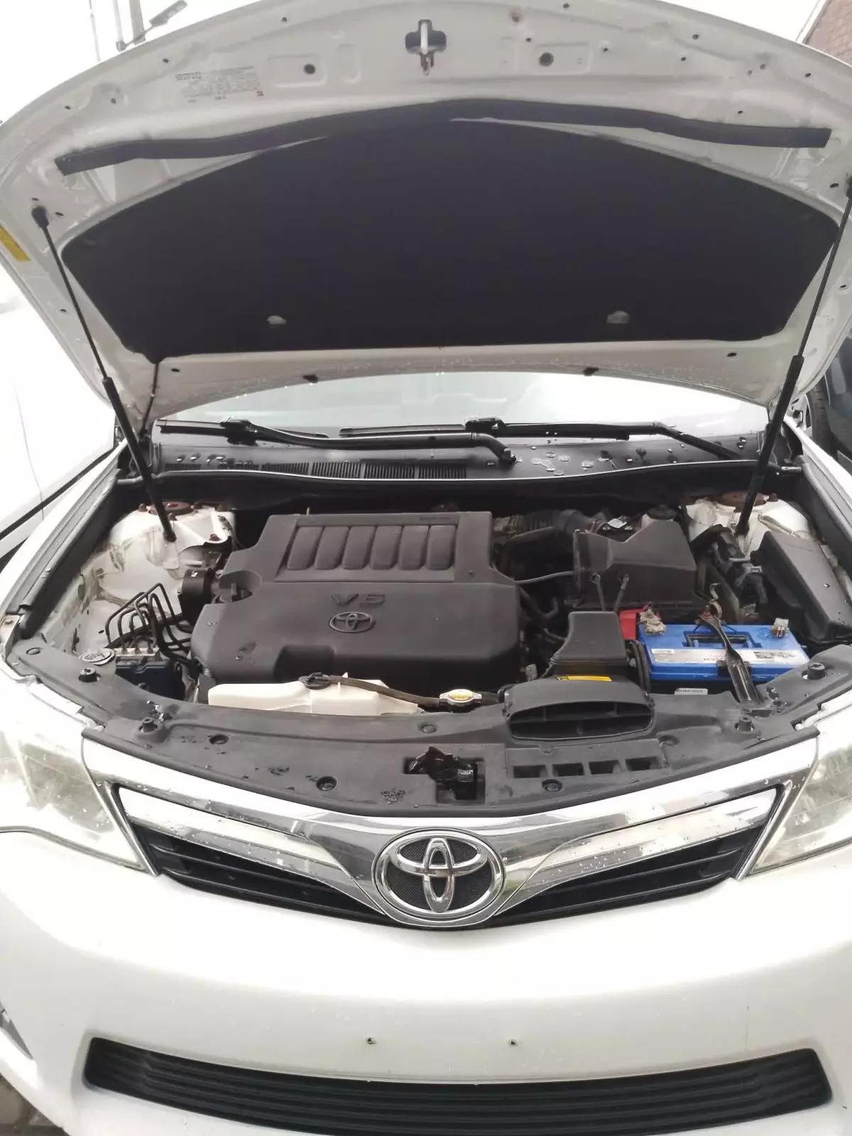 Toyota Camry   - 2013