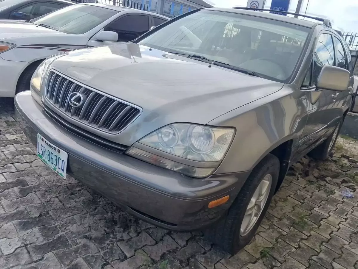 Lexus RX 300   - 2001