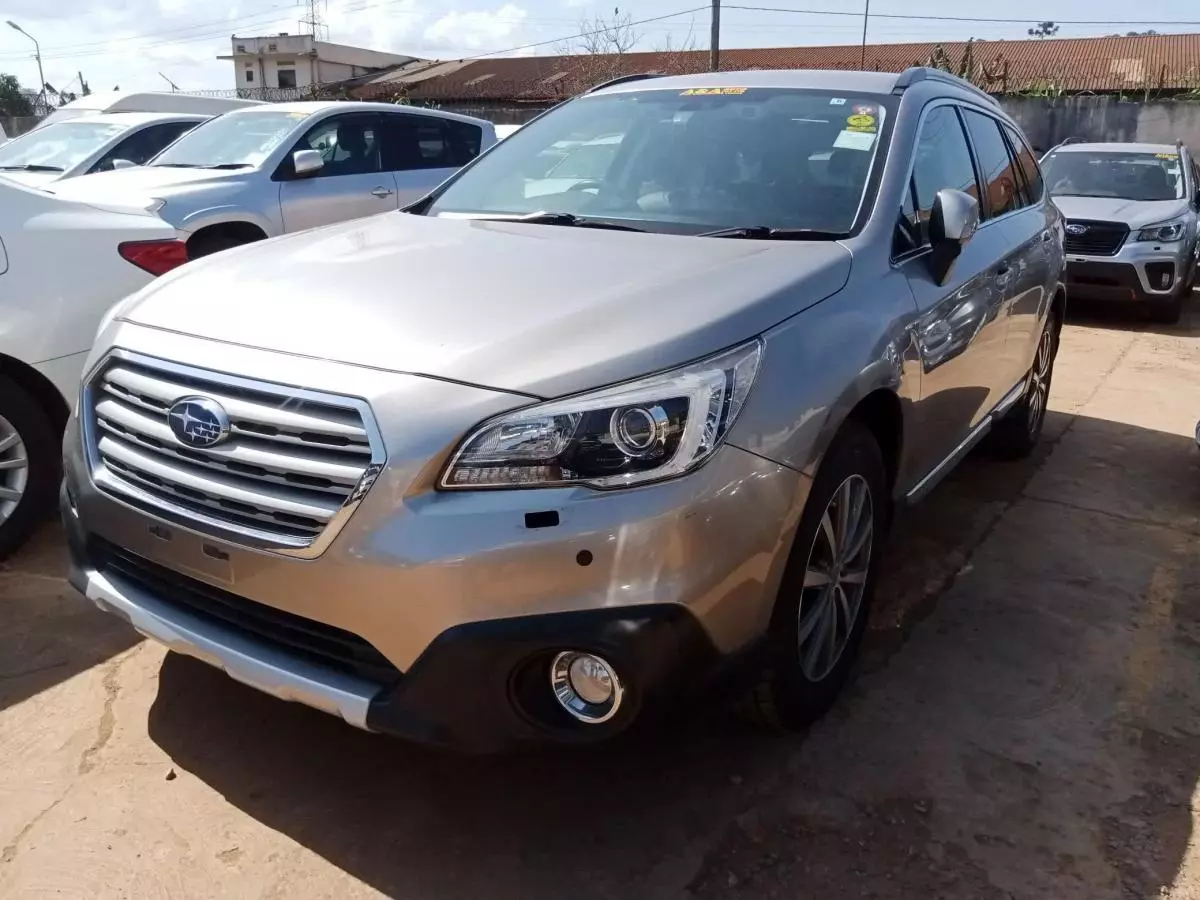 Subaru Outback   - 2014