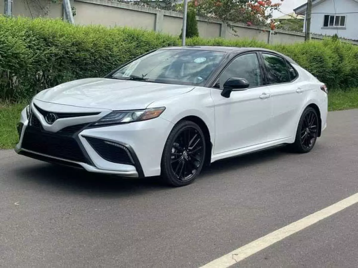 Toyota Camry   - 2023