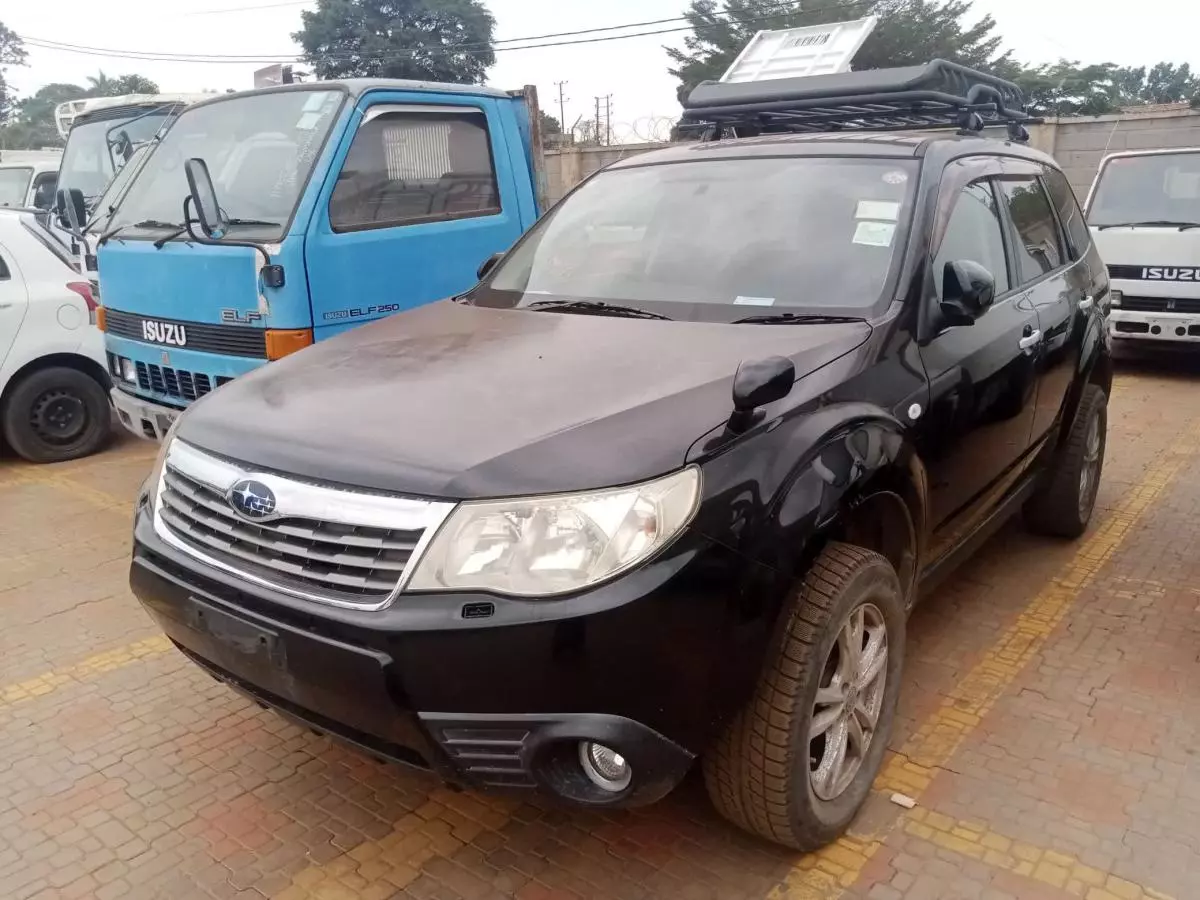 Subaru Forester   - 2010