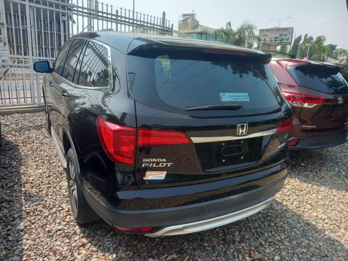 Honda Pilot   - 2018