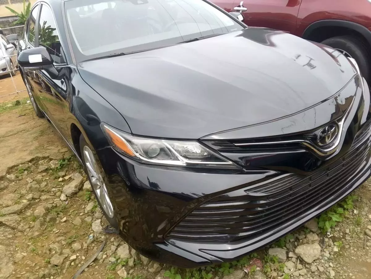 Toyota Camry   - 2019