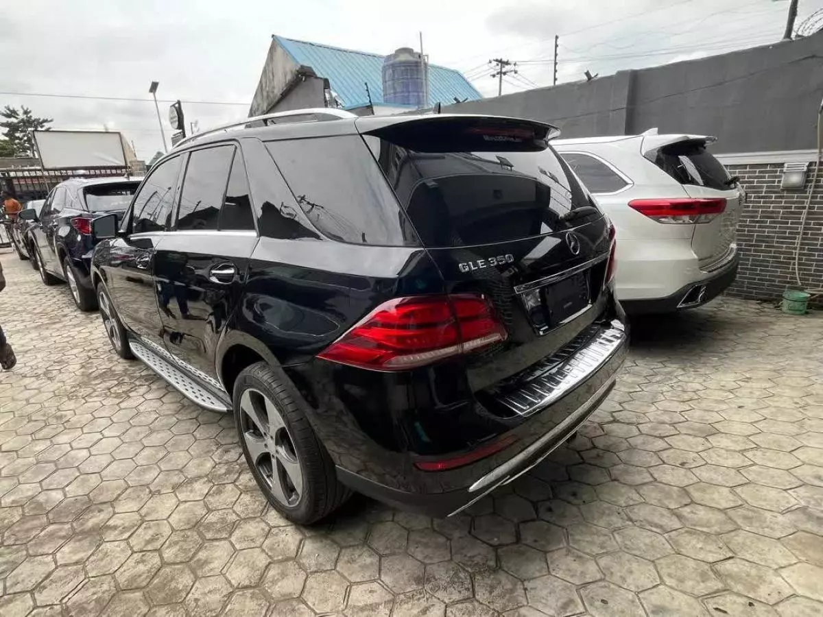 Mercedes-Benz GLE 350   - 2016