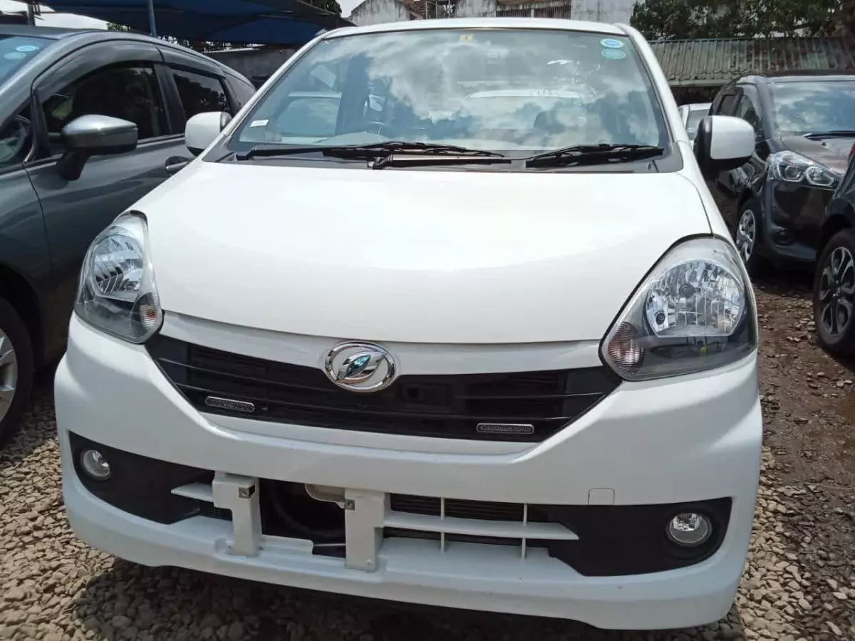Toyota Pixis  - 2016