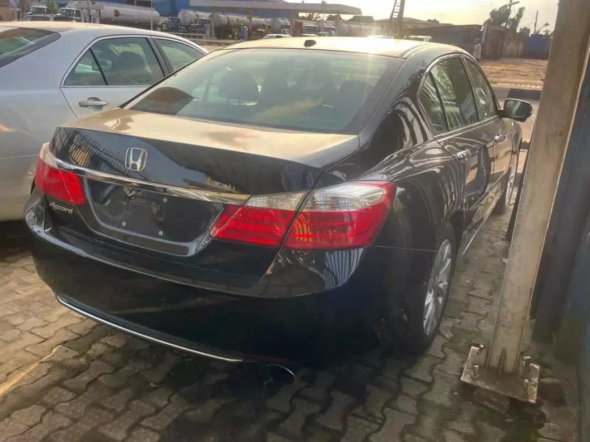 Honda Accord   - 2014