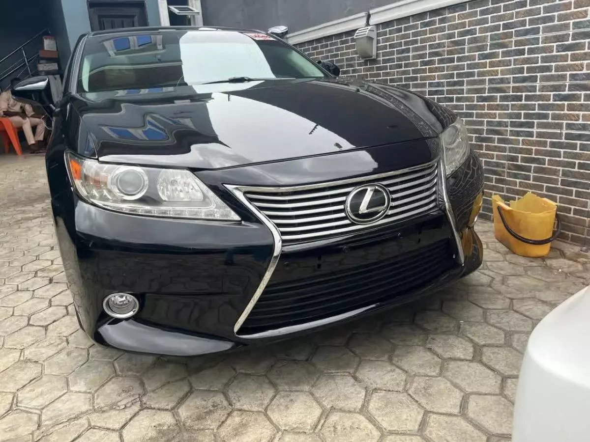 Lexus ES 350   - 2013