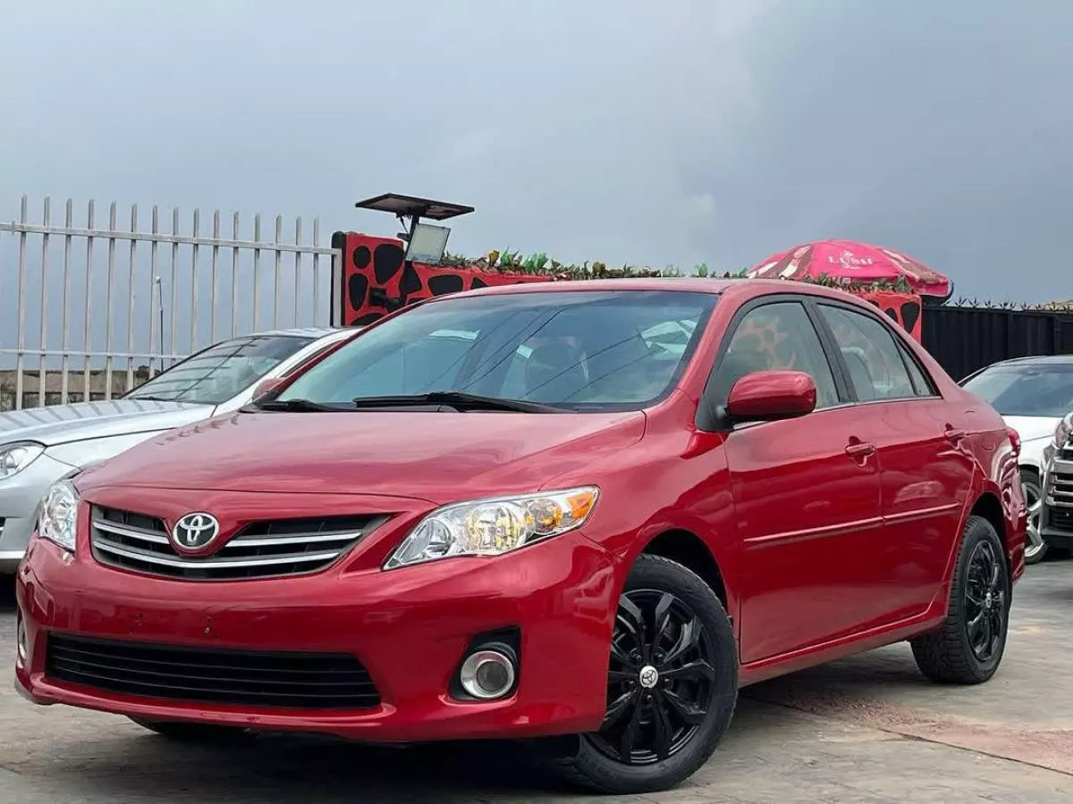 Toyota Corolla   - 2013