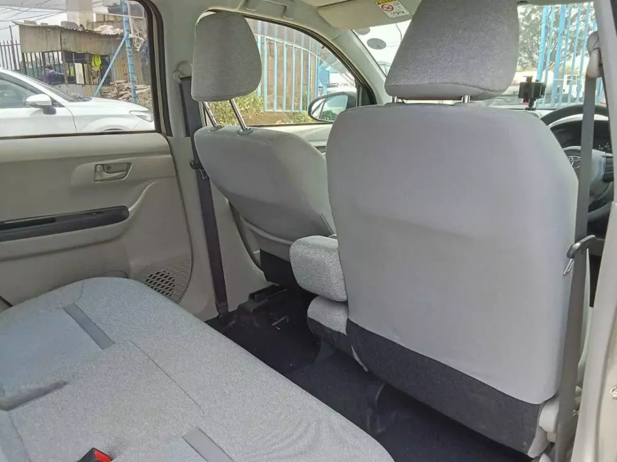 Toyota Passo - 2016