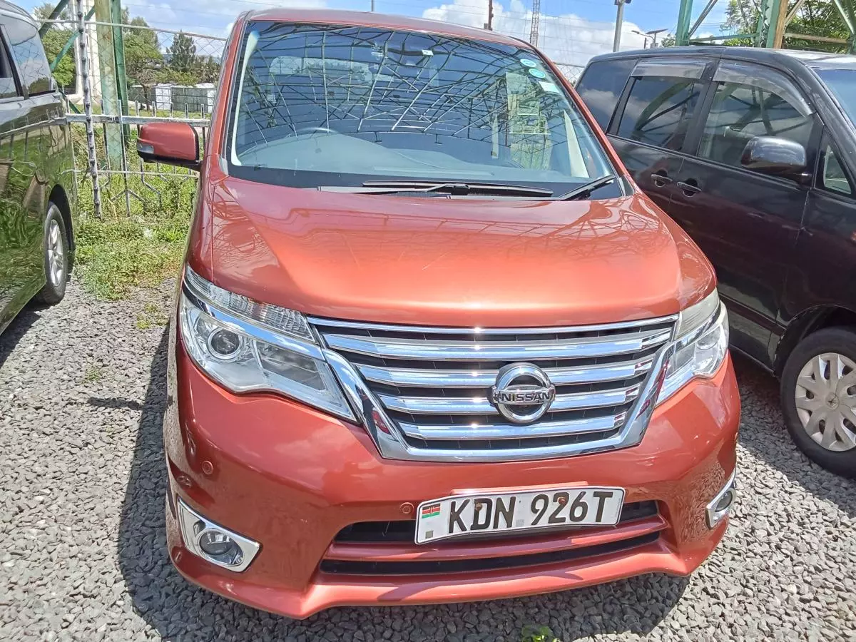 Nissan Serena   - 2016