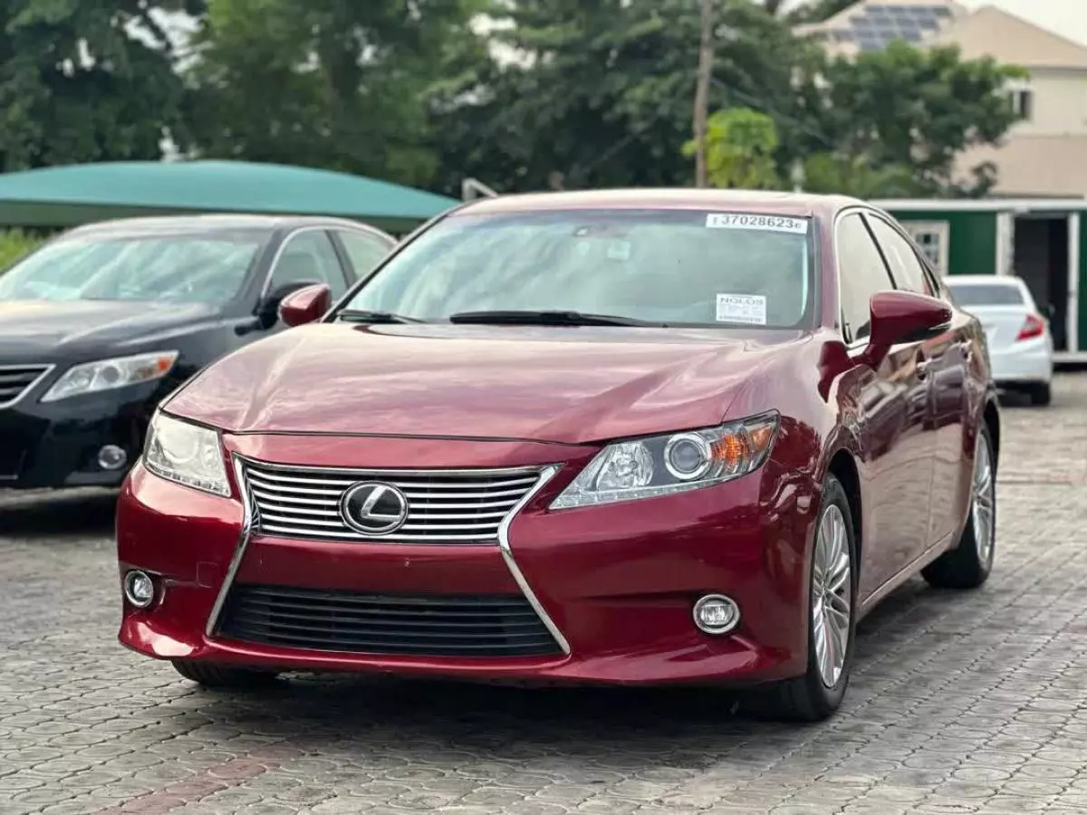 Lexus ES 350   - 2015