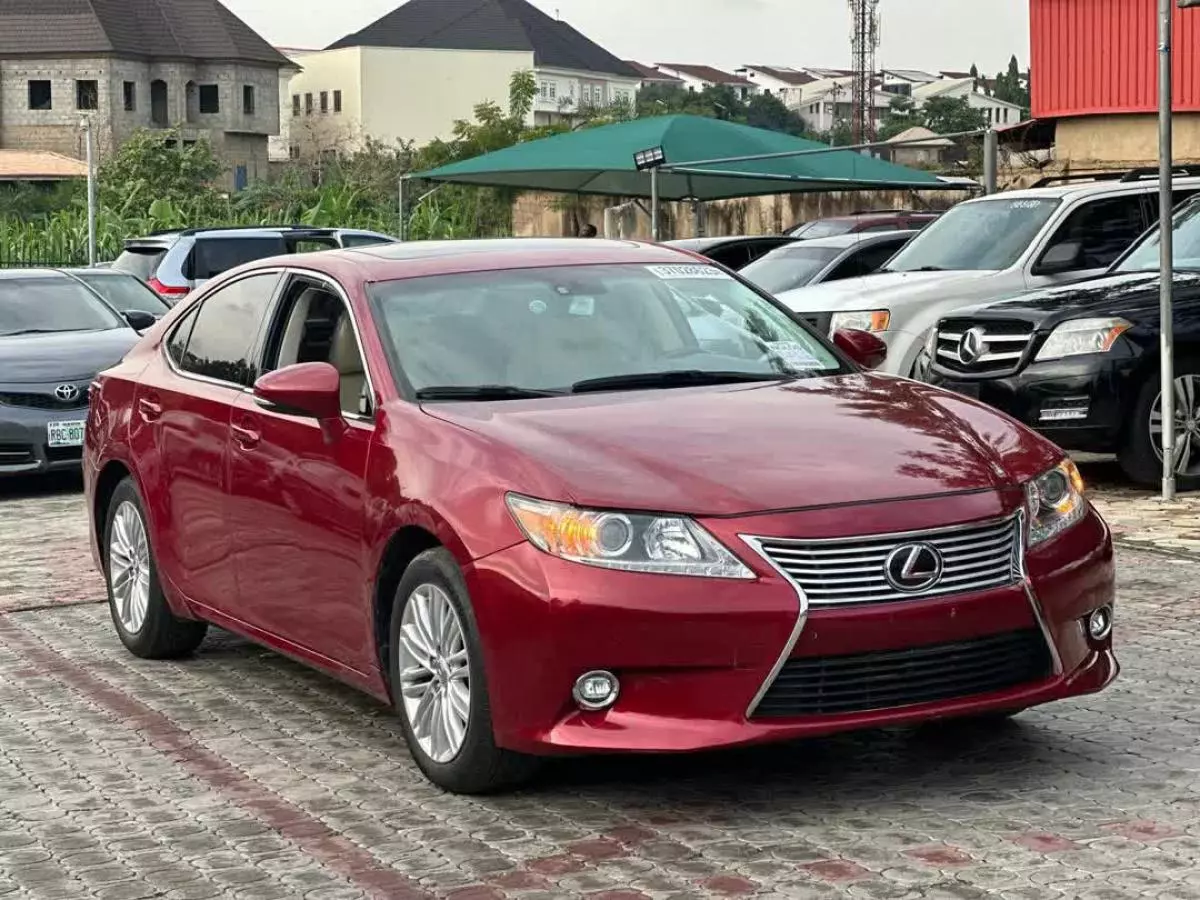 Lexus ES 350   - 2015