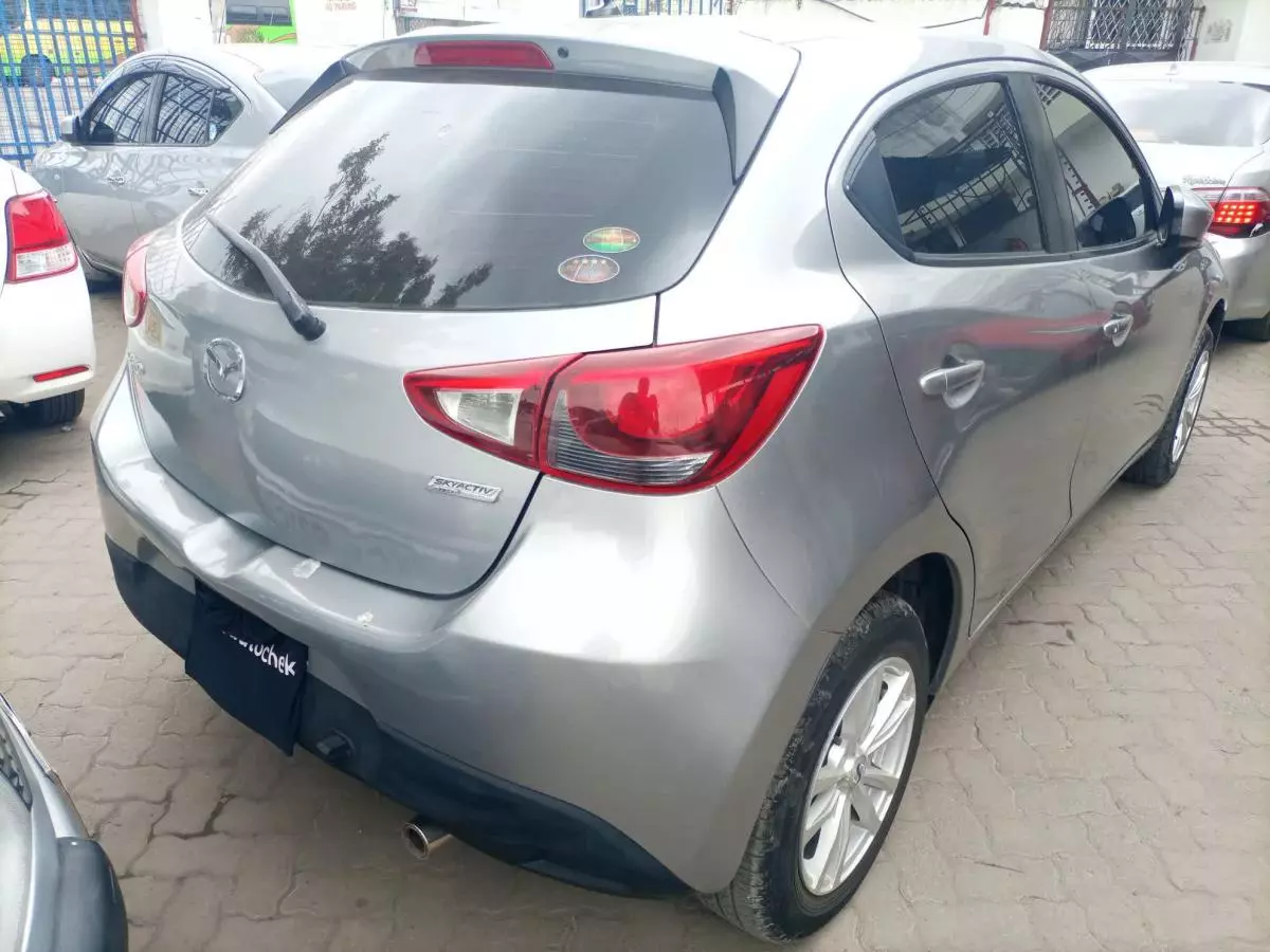 Mazda Demio - 2015