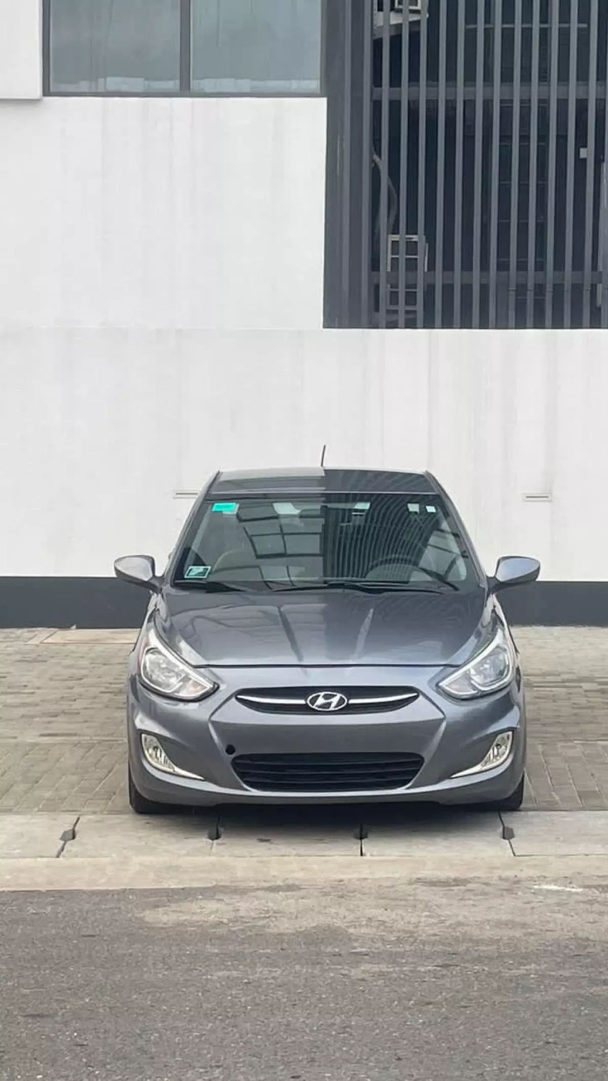 Hyundai Accent   - 2016