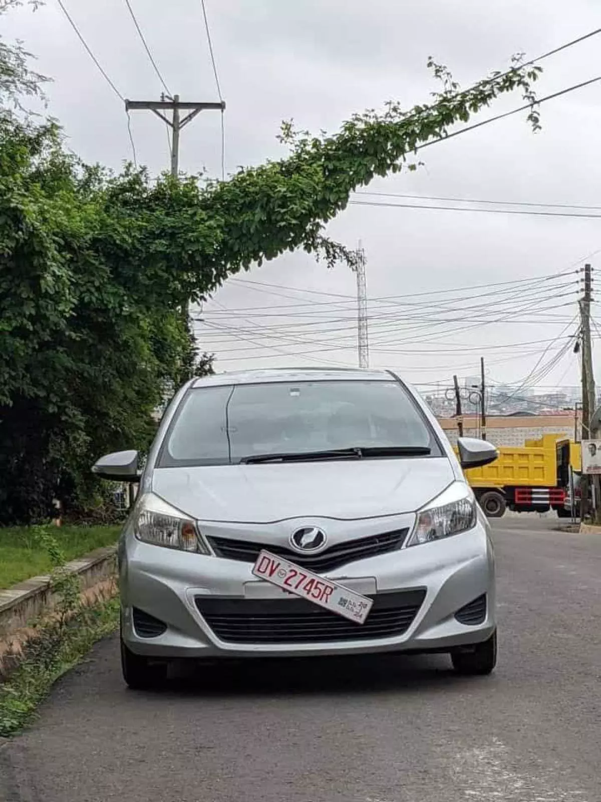 Toyota Vitz   - 2012