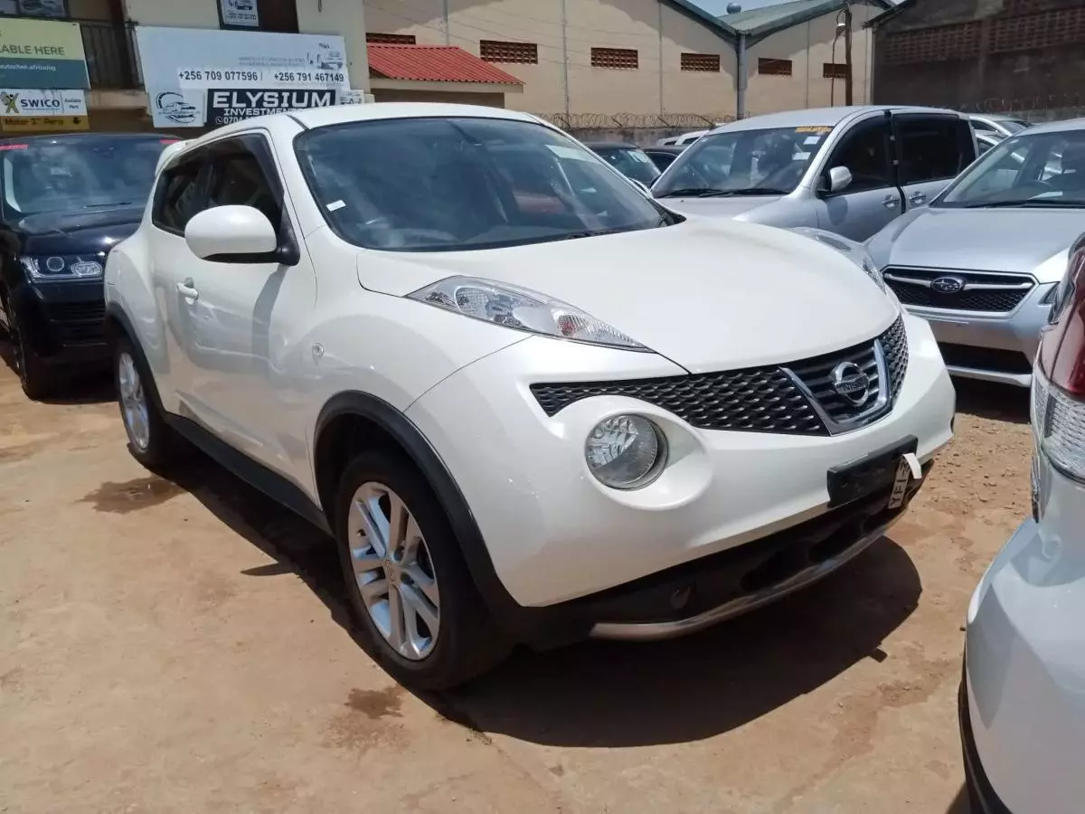 Nissan Juke   - 2012