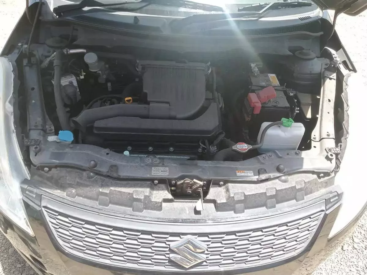 SUZUKI Swift RS - 2015