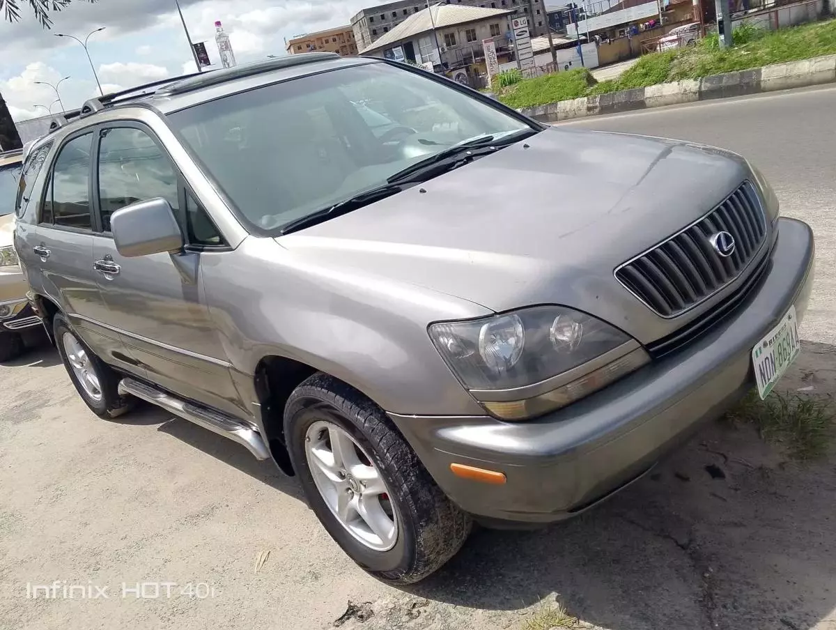 Lexus RX 300   - 1999