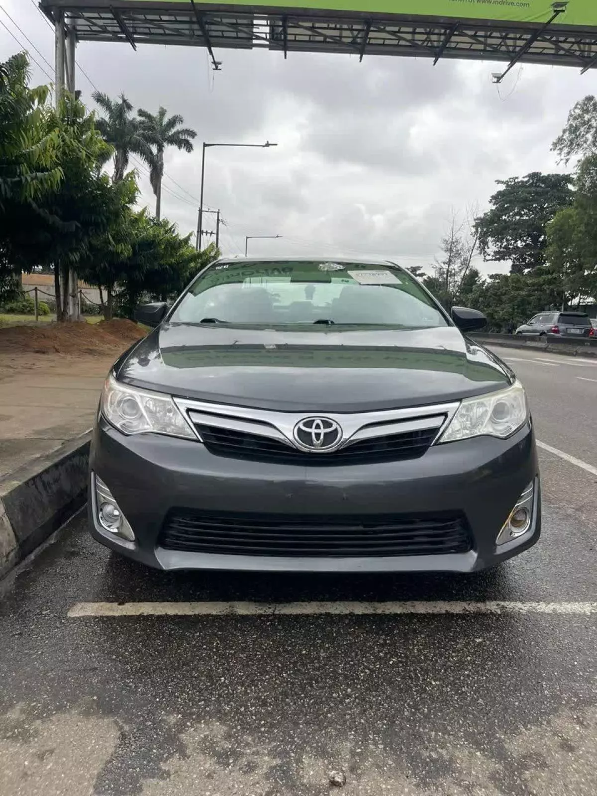 Toyota Camry   - 2012