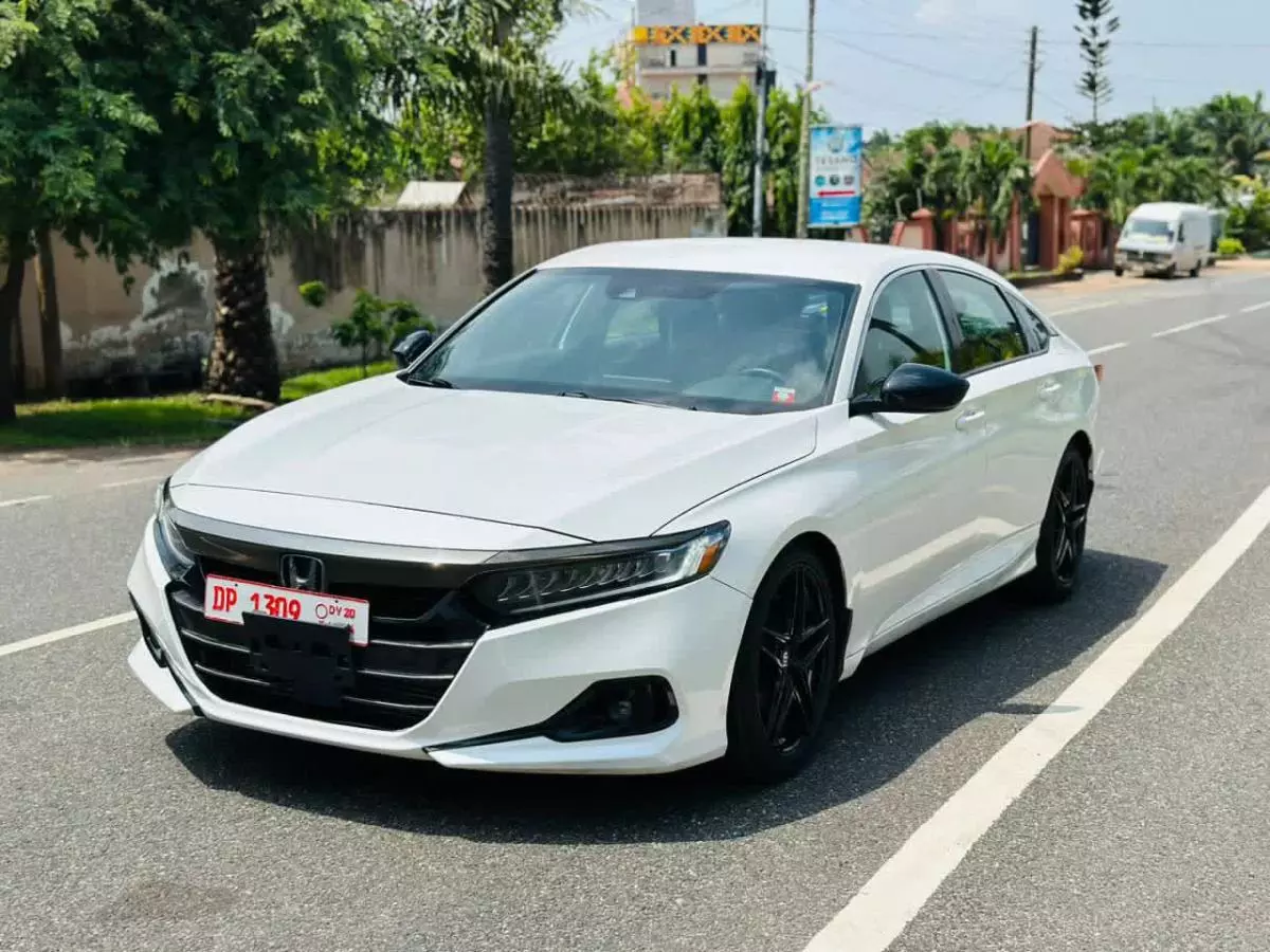 Honda Accord   - 2022