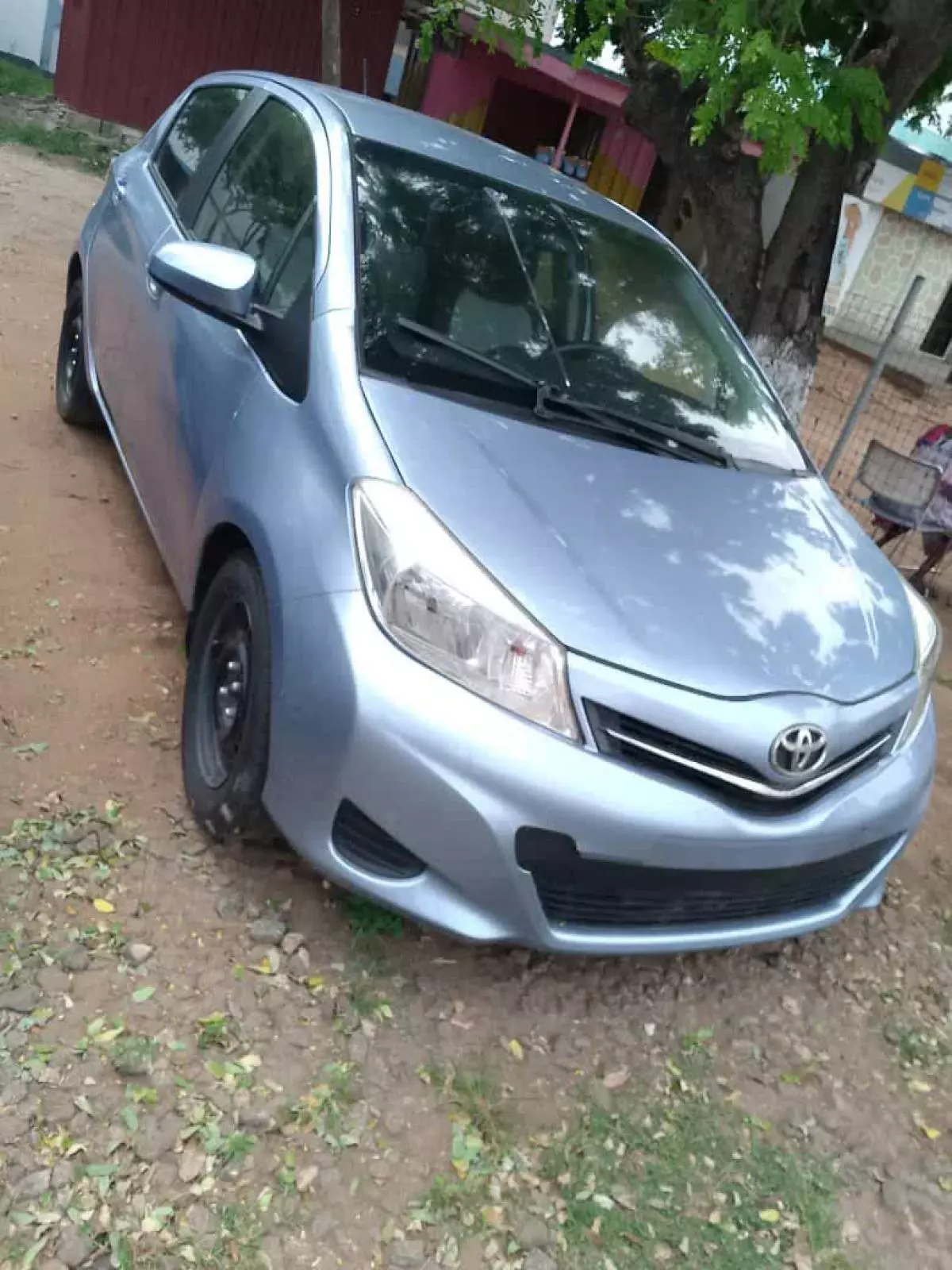 Toyota Yaris   - 2012