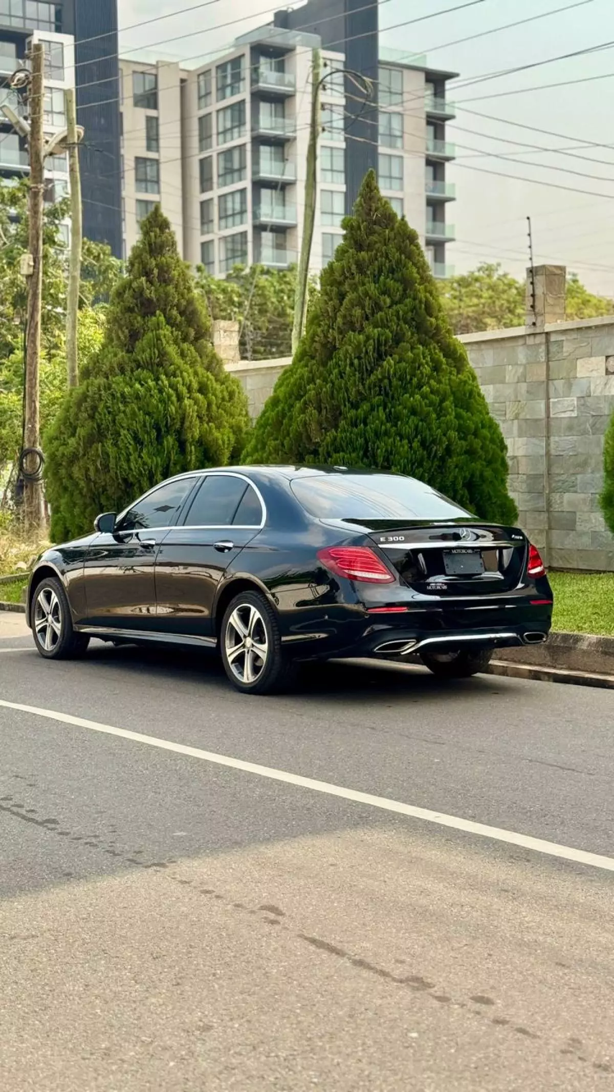 Mercedes-Benz E 300   - 2017