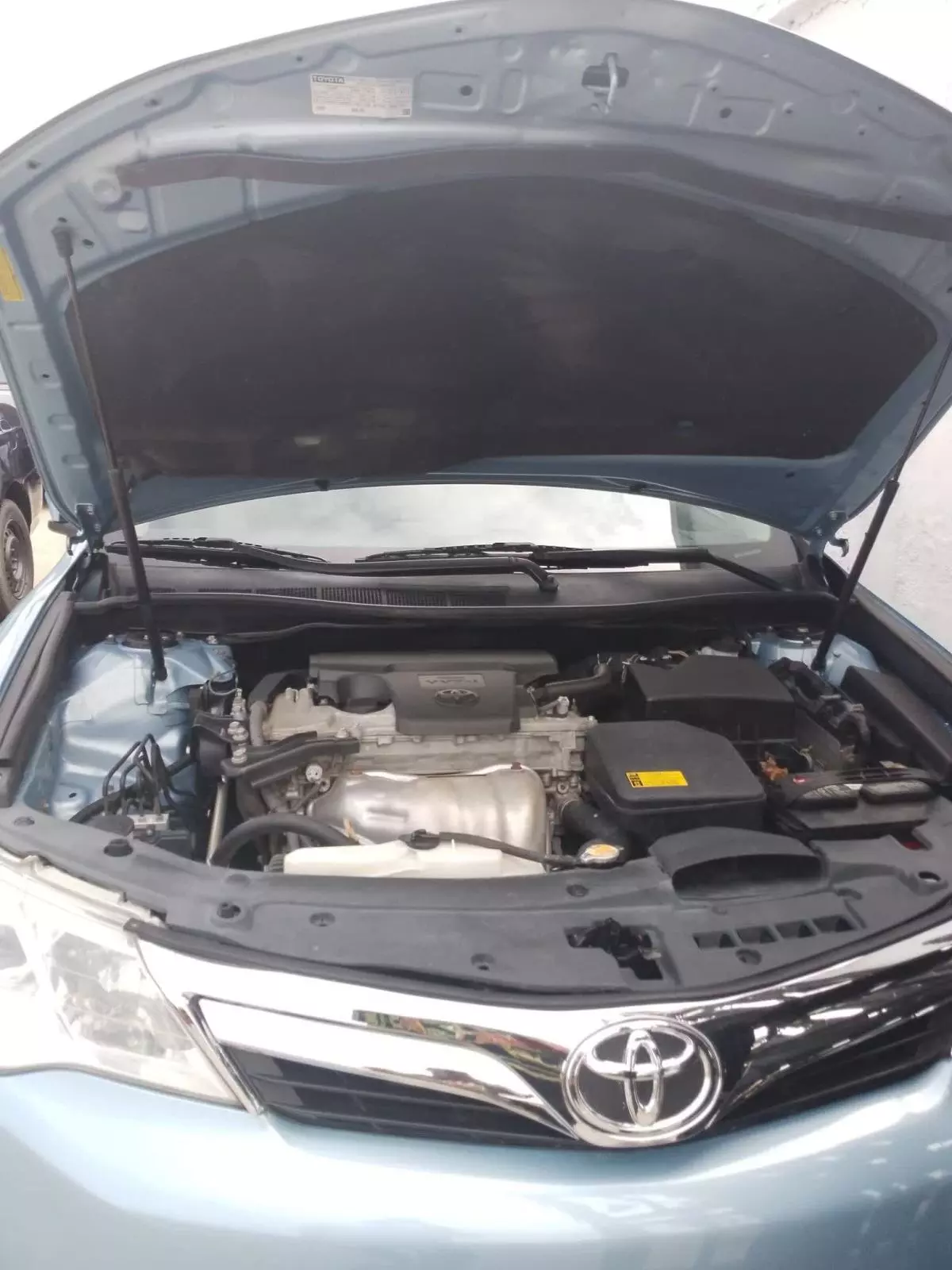 Toyota Camry   - 2012