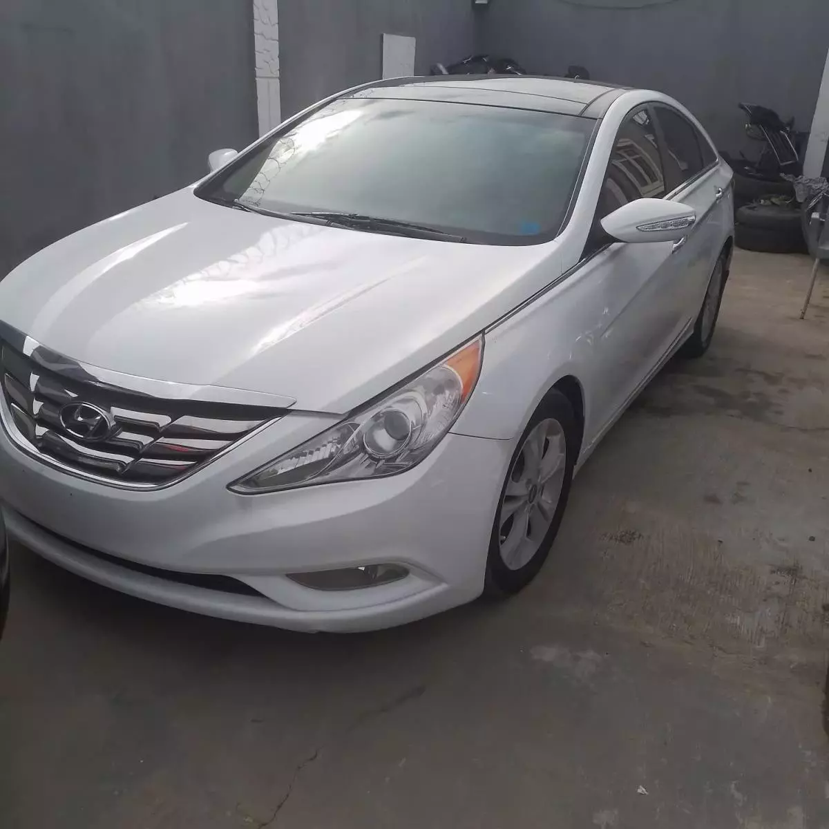 Hyundai Sonata   - 2013