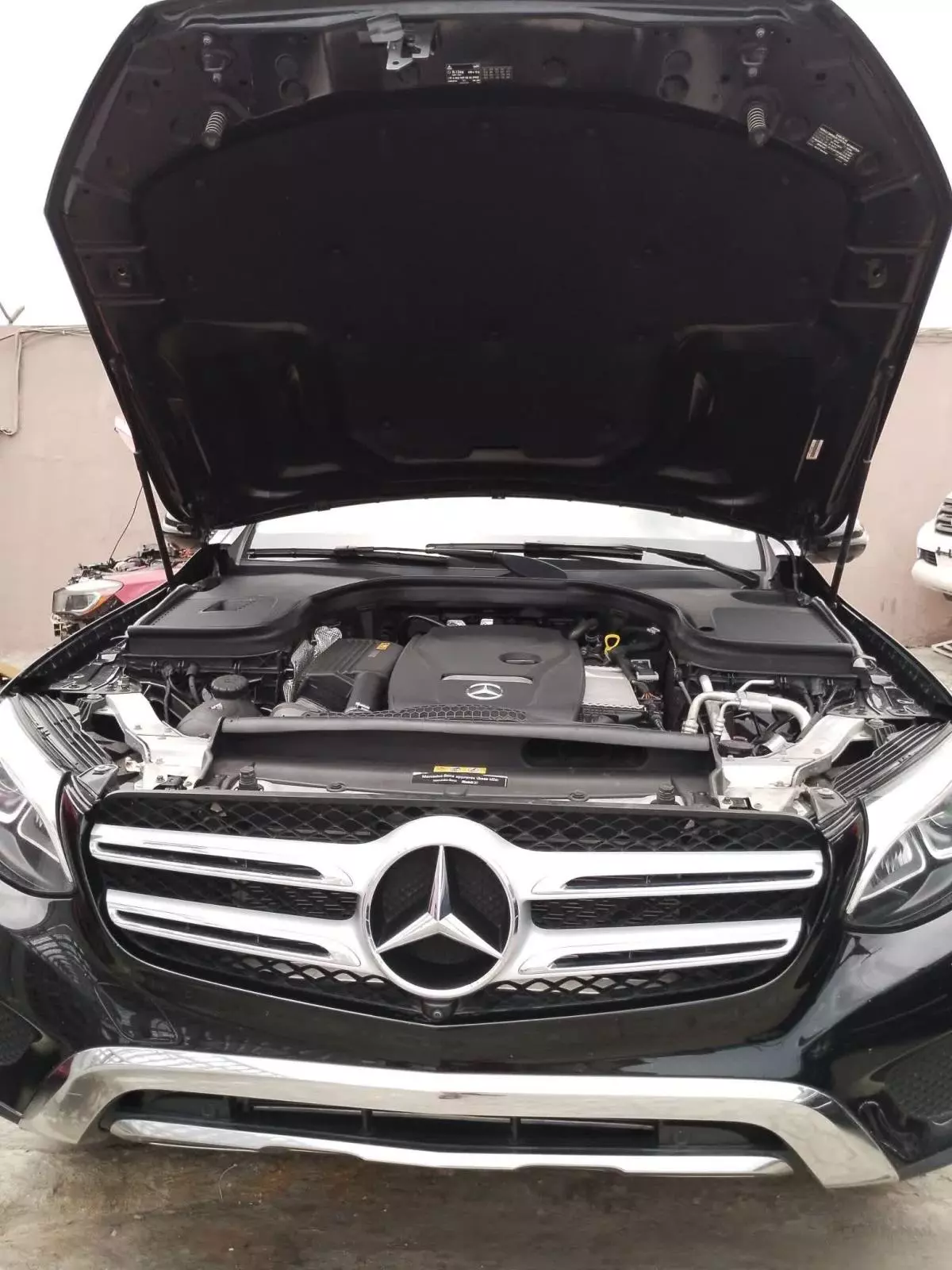 Mercedes-Benz GLC 300   - 2018