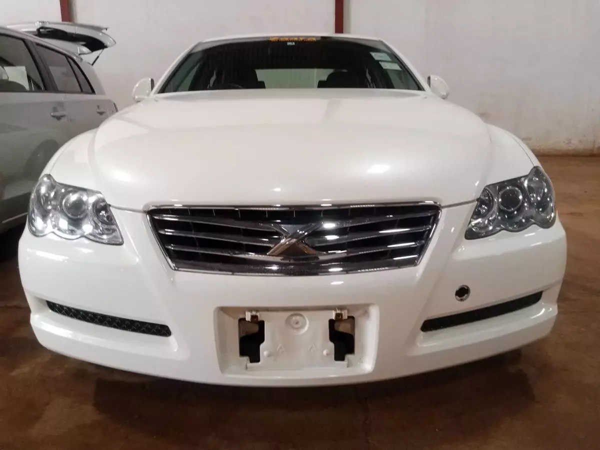 Toyota Mark X   - 2009