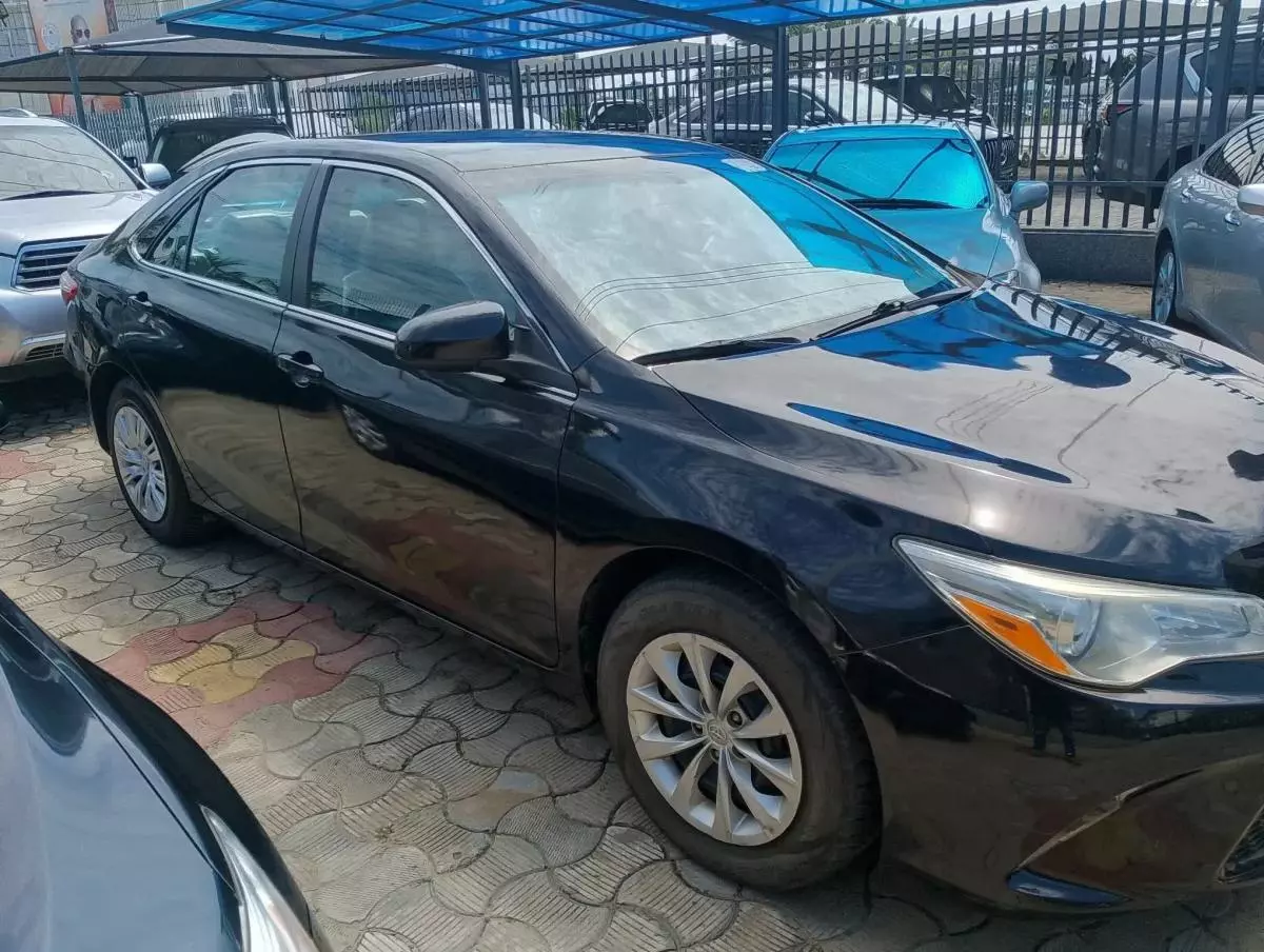 Toyota Camry   - 2015