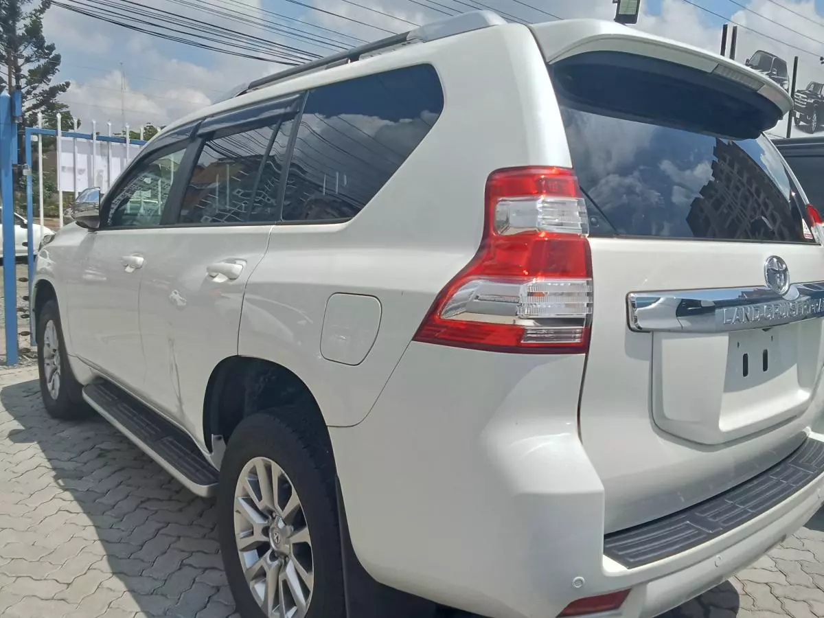 Toyota Landcruiser prado TX   - 2017