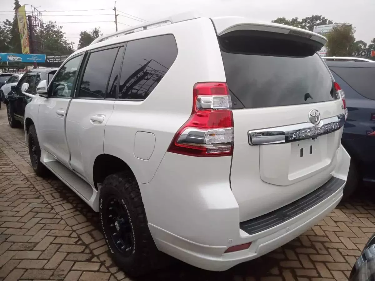 Toyota Landcruiser prado TX - 2016