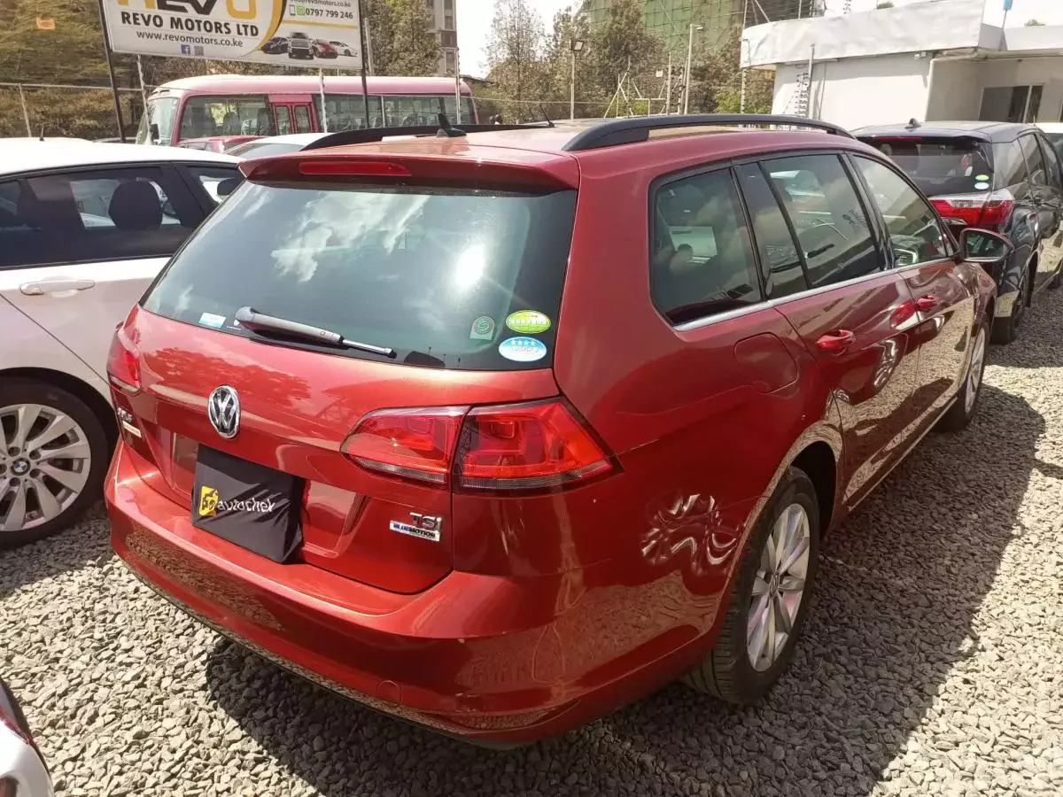 Volkswagen Golf - 2015