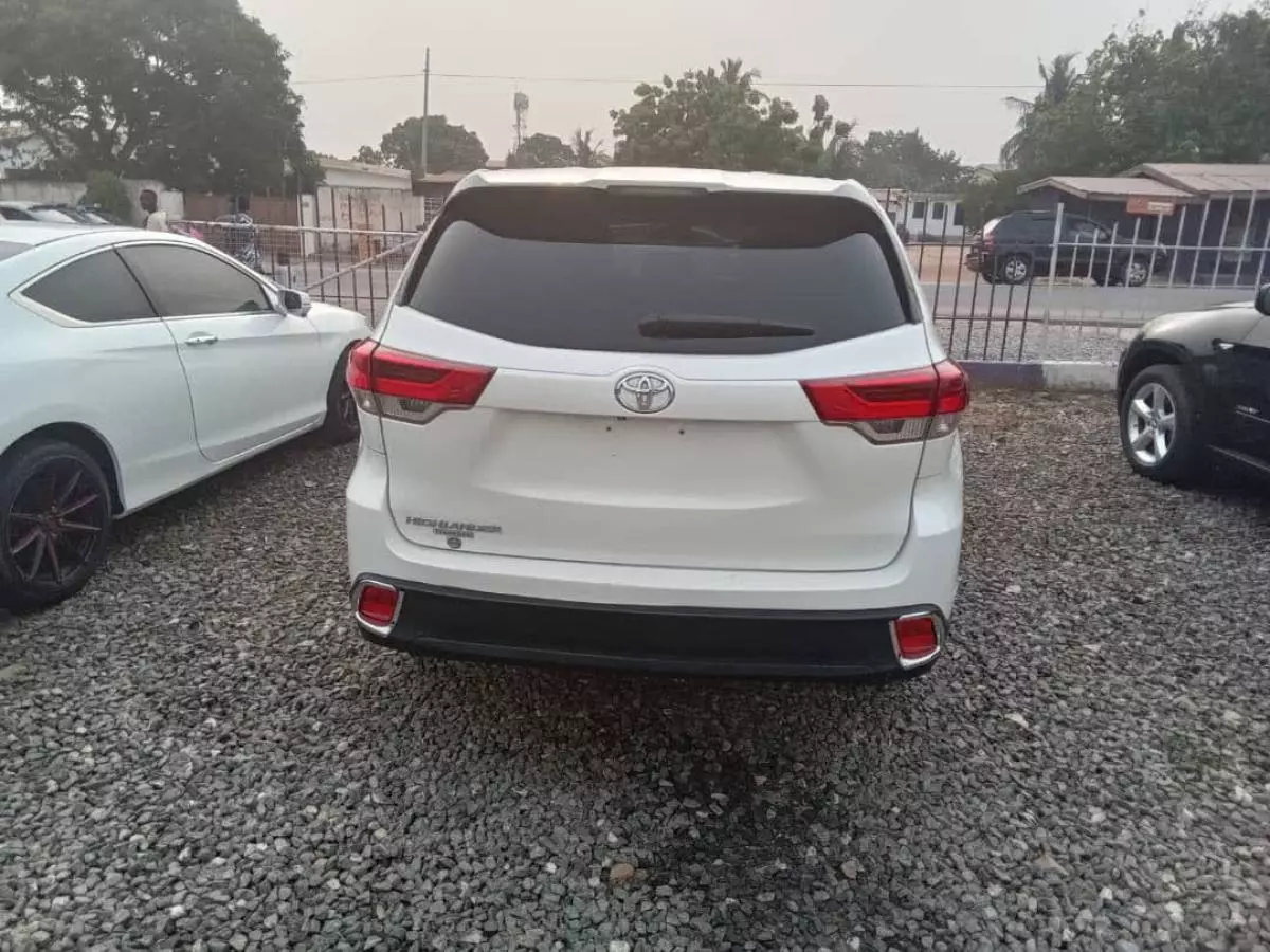 Toyota Highlander - 2019