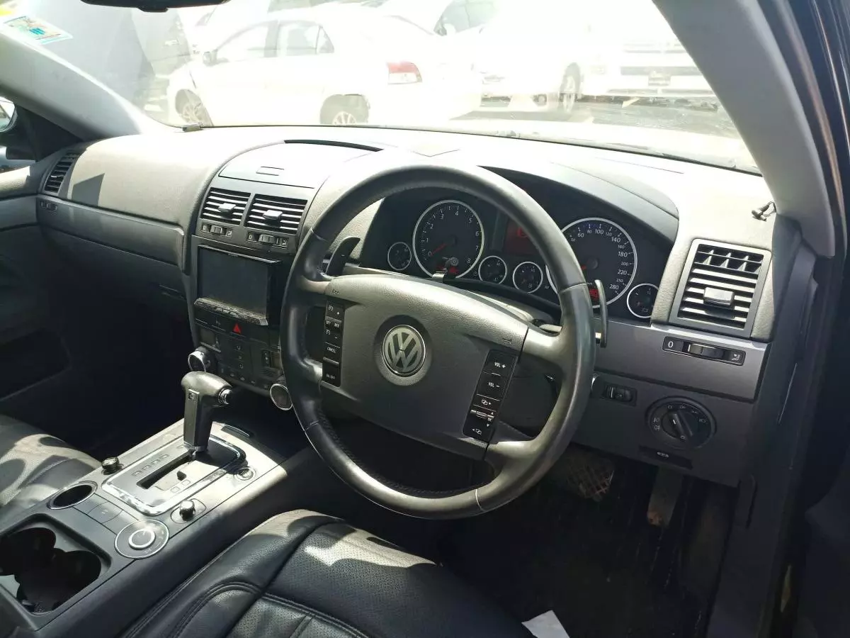 Volkswagen Touareg   - 2007