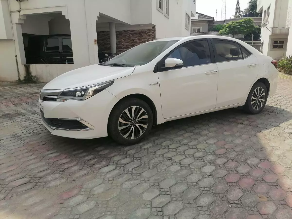 Toyota Corolla Hybrid    - 2019