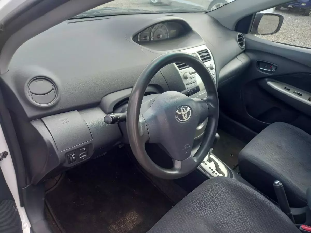 Toyota Yaris - 2013