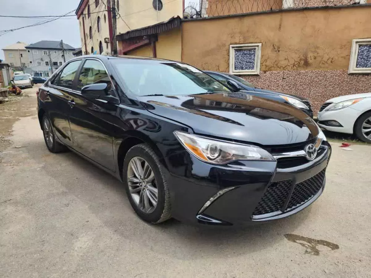 Toyota Camry   - 2015