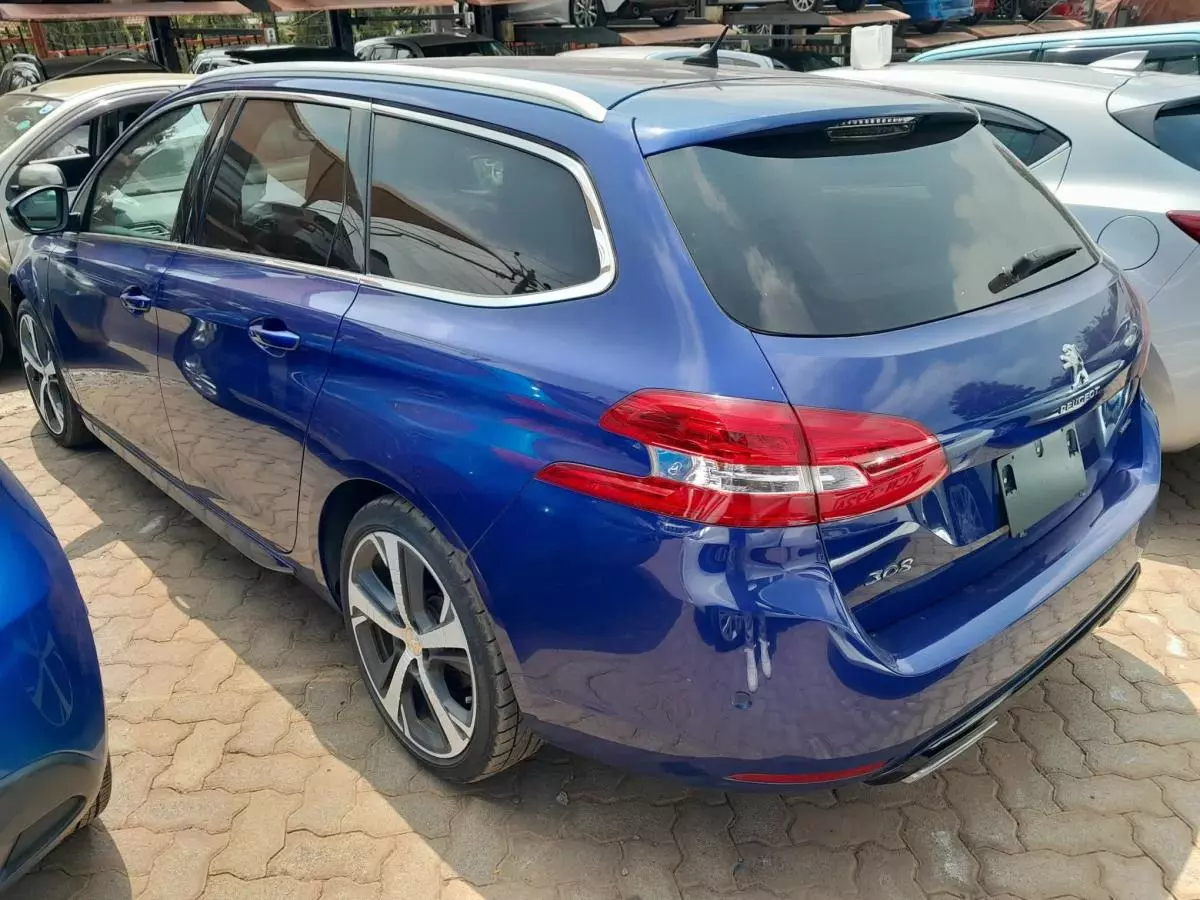 Peugeot 308 - 2016