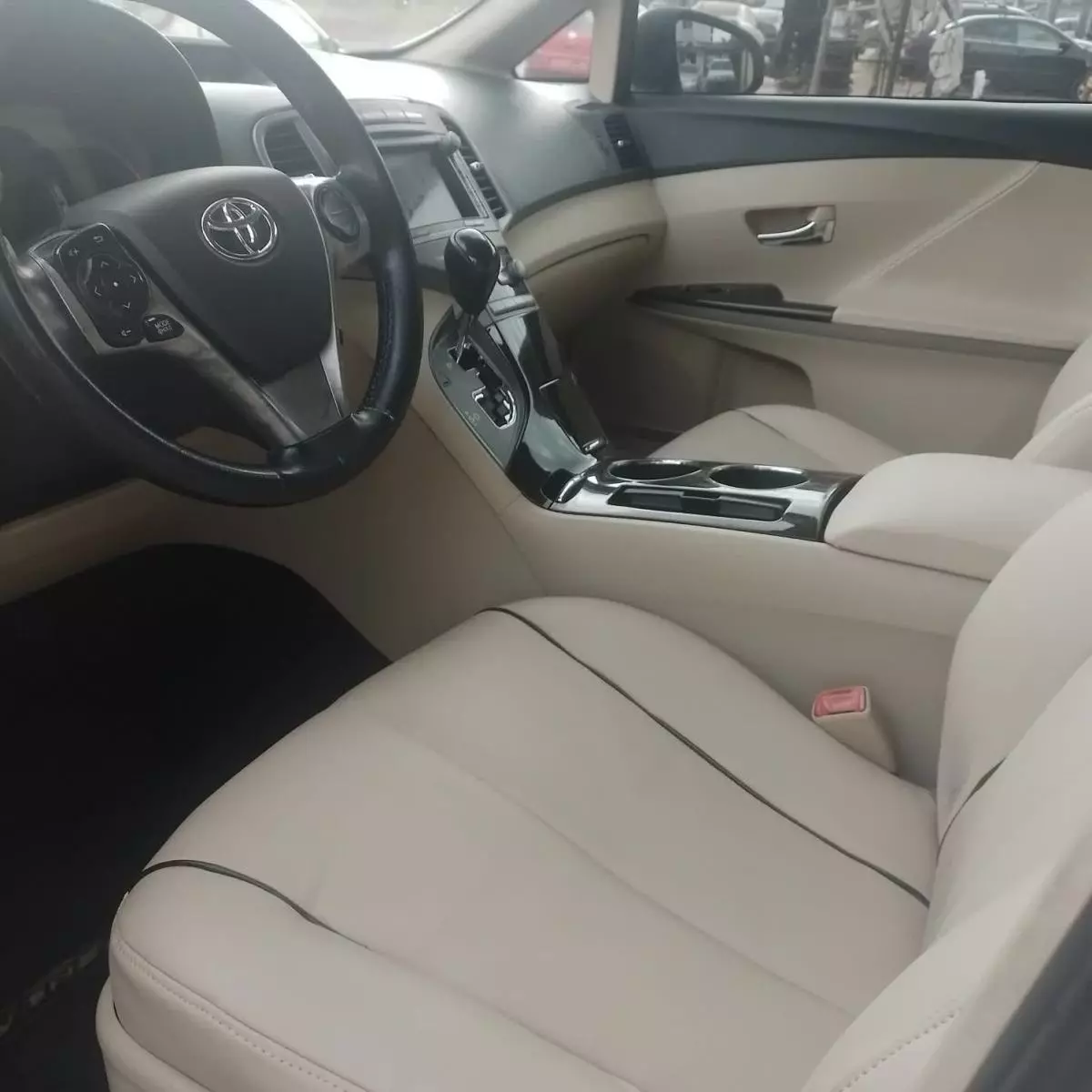 Toyota Venza   - 2010