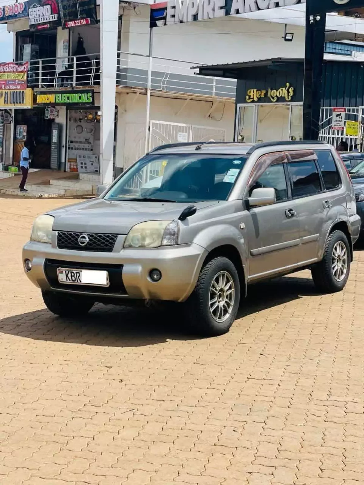 Nissan X-Trail   - 2005