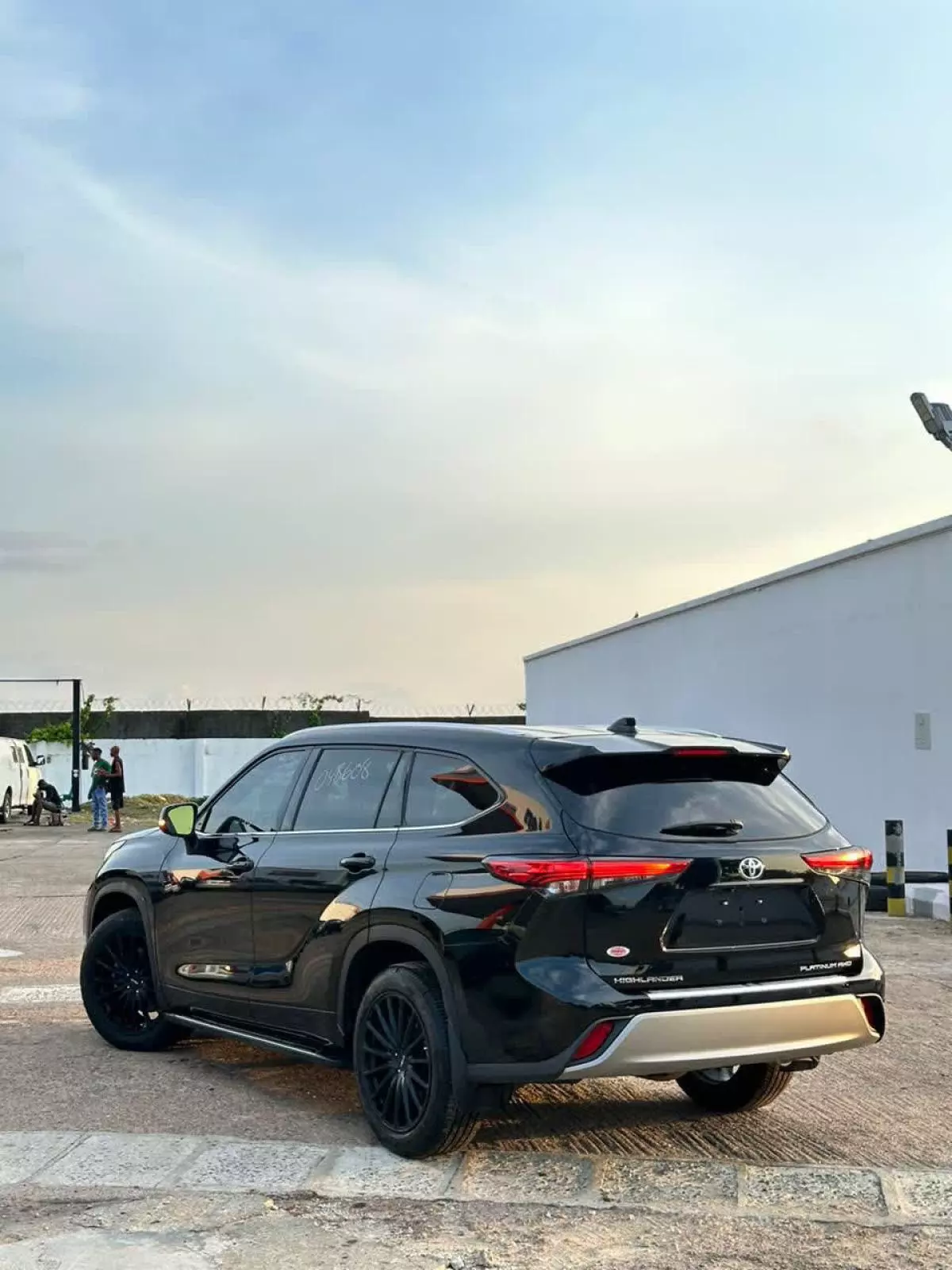 Toyota Highlander   - 2020