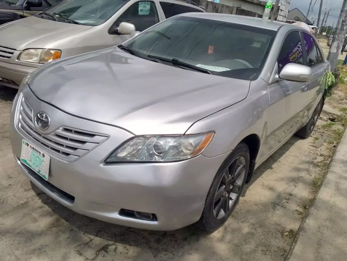 Toyota Camry   - 2007