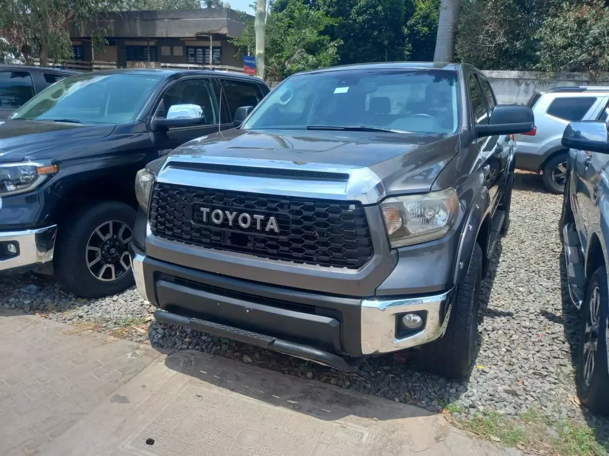 Toyota Tundra   - 2020