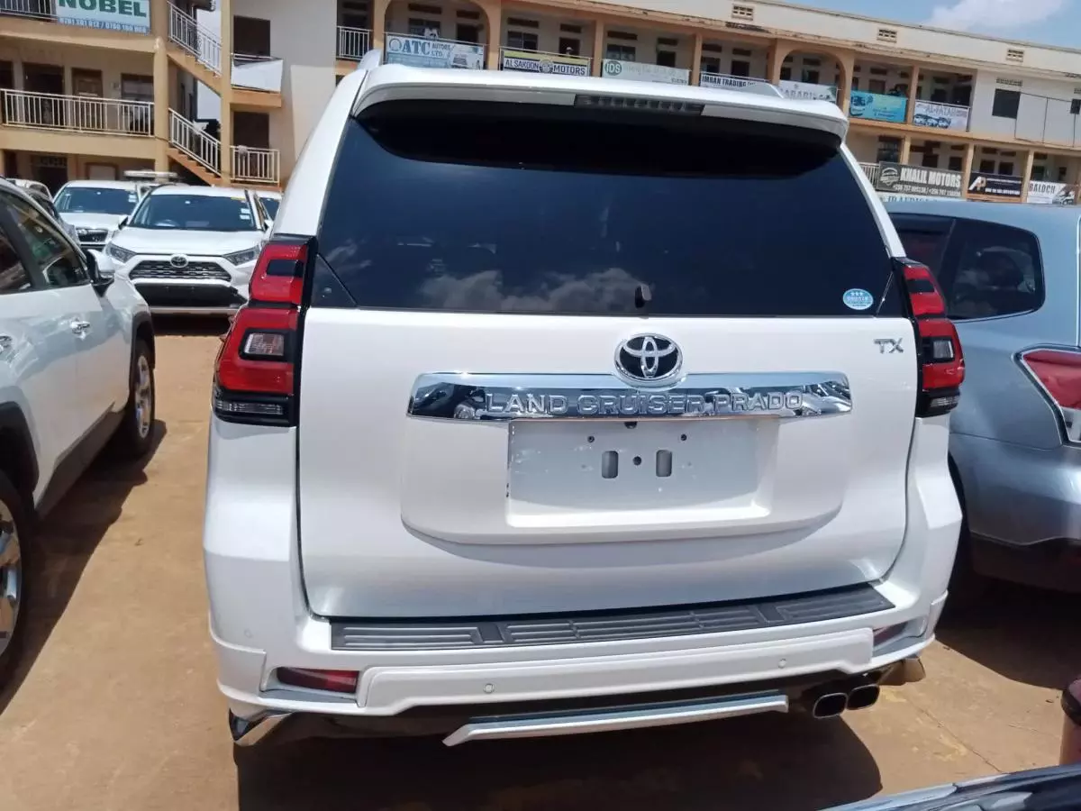 Toyota Landcruiser Prado   - 2018