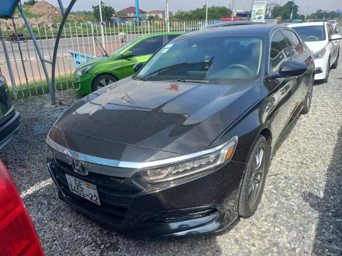 Honda Accord   - 2018