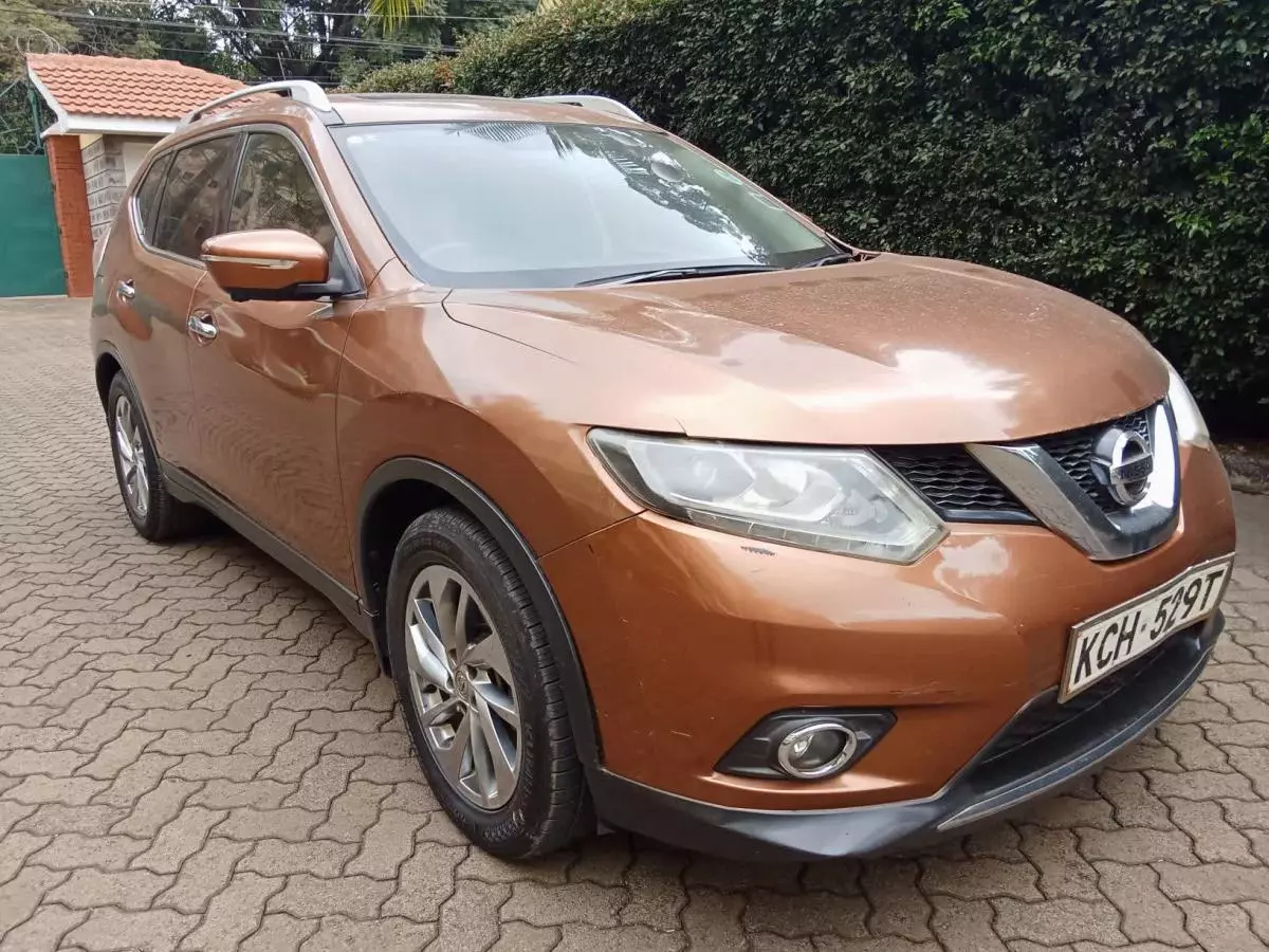 Nissan X-Trail   - 2014