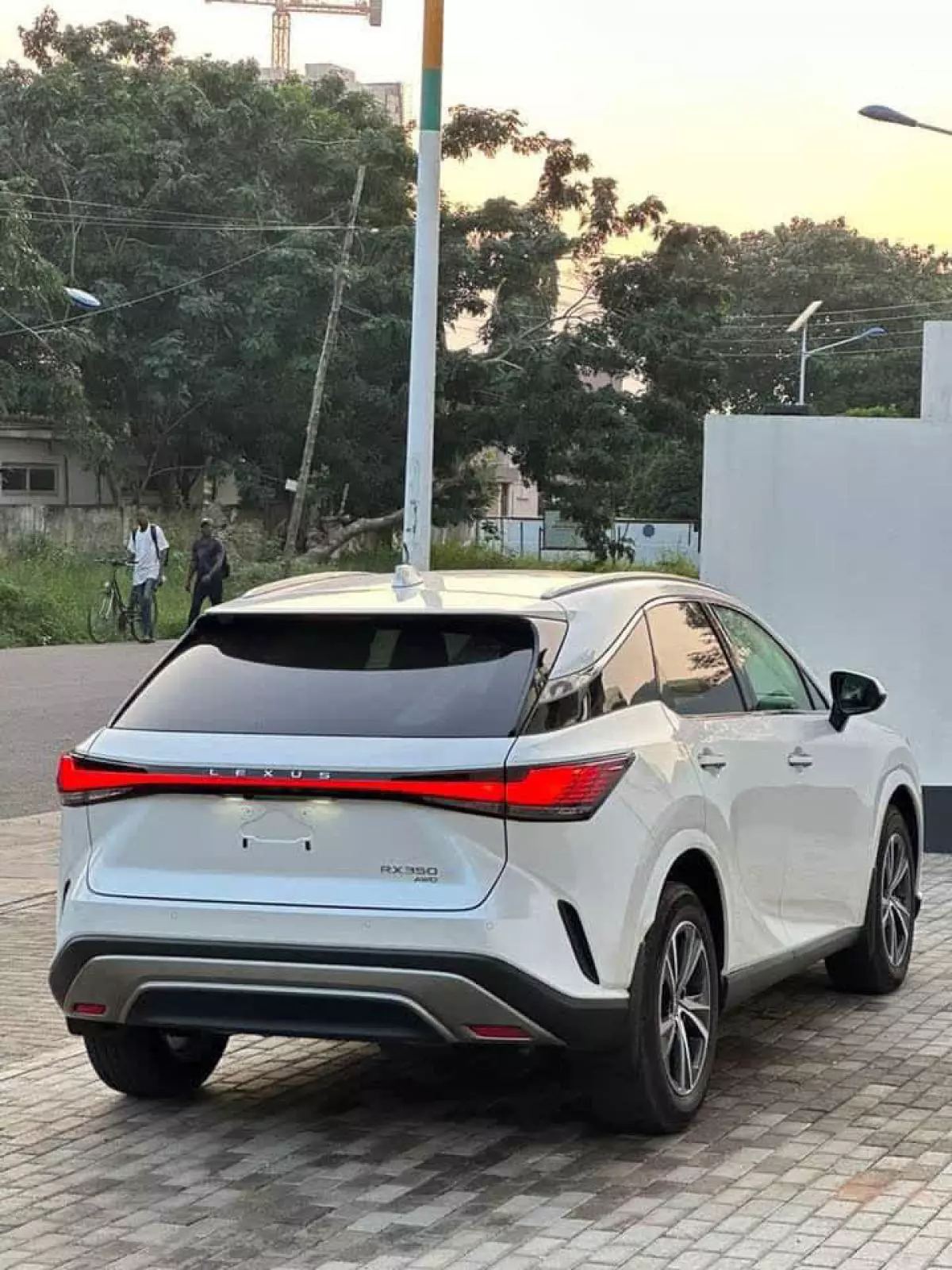 Lexus RX 350   - 2023