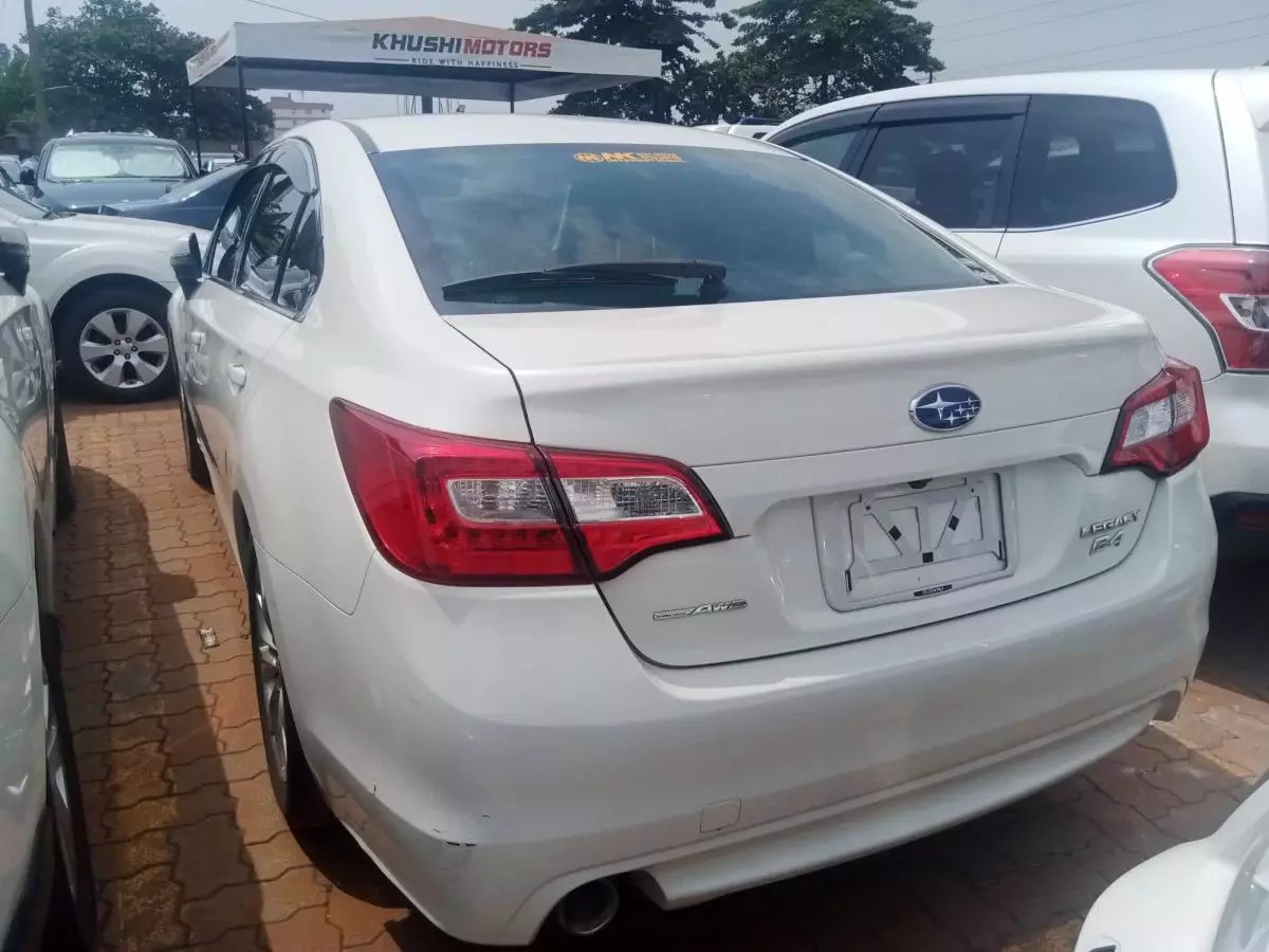 Subaru Legacy B4   - 2016